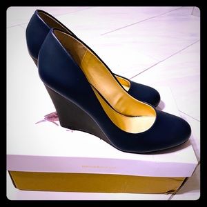 Jessica Simpson Navy Blue Wedge Pump